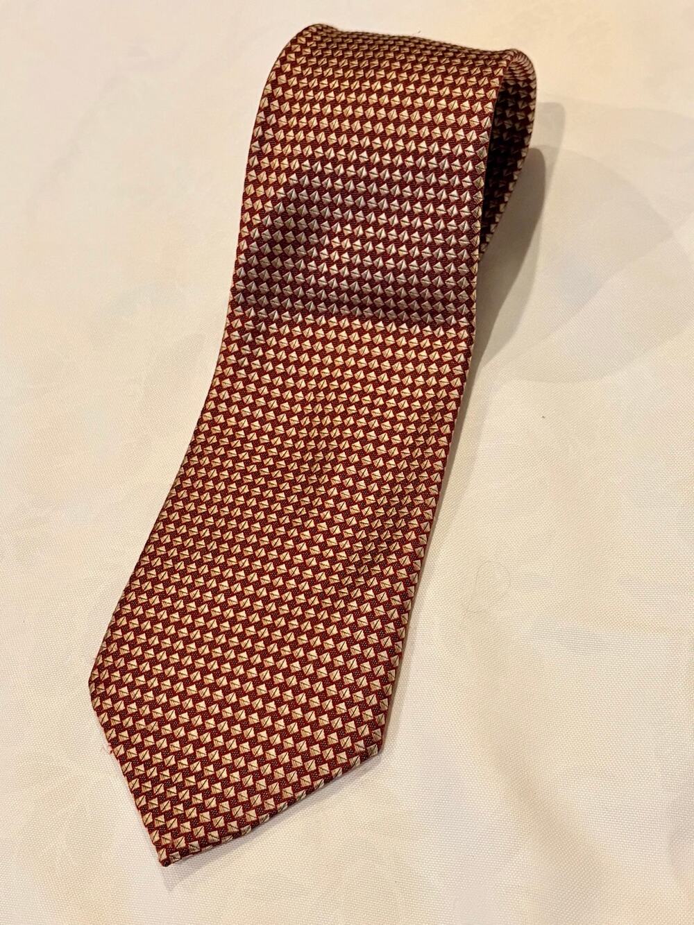 Kenneth Cole Handmade Silk Tie Wide Geometric Burgundy Gold Necktie